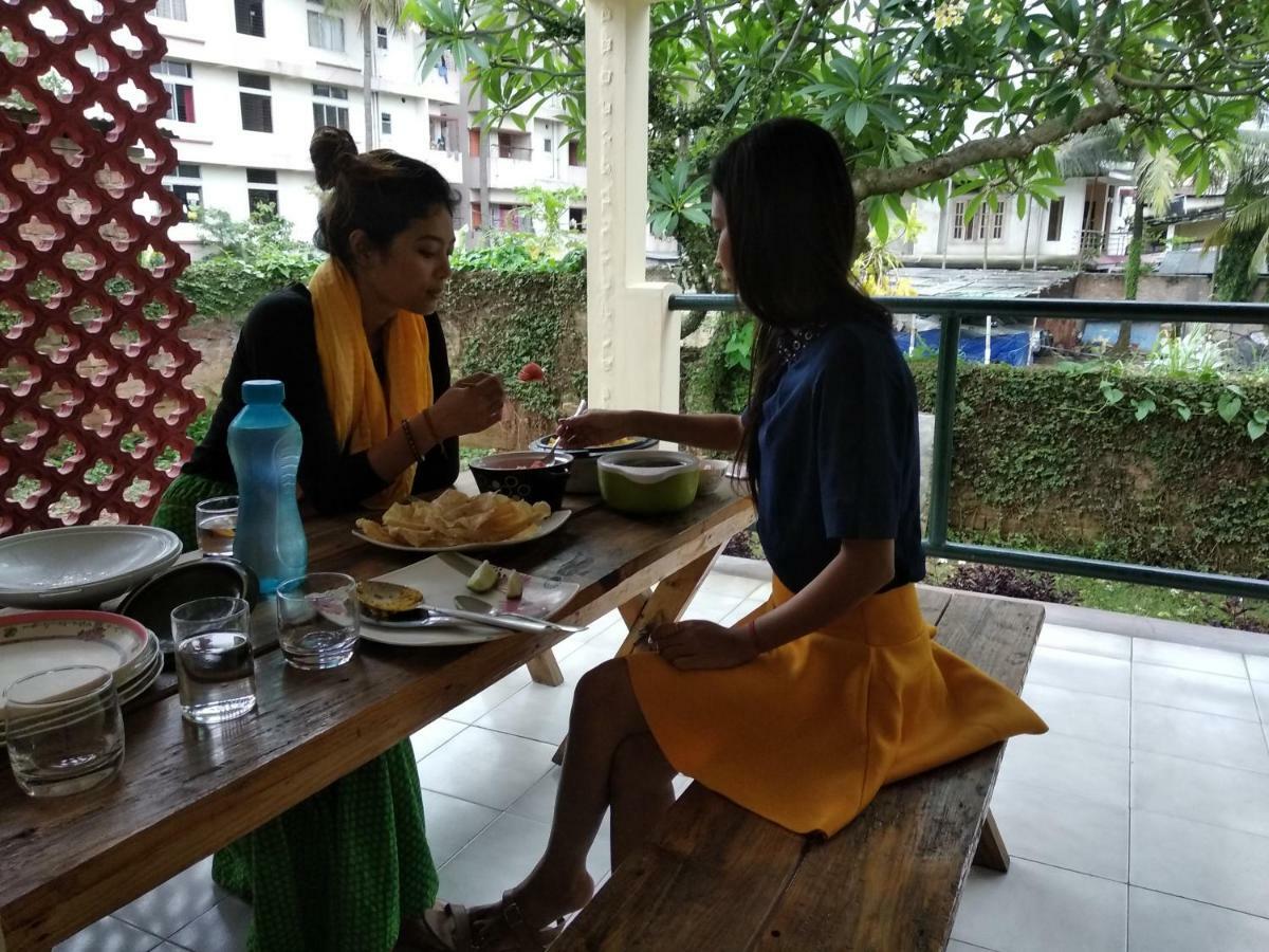 Gibbon Backpackers Hostel غاواهاتي المظهر الخارجي الصورة