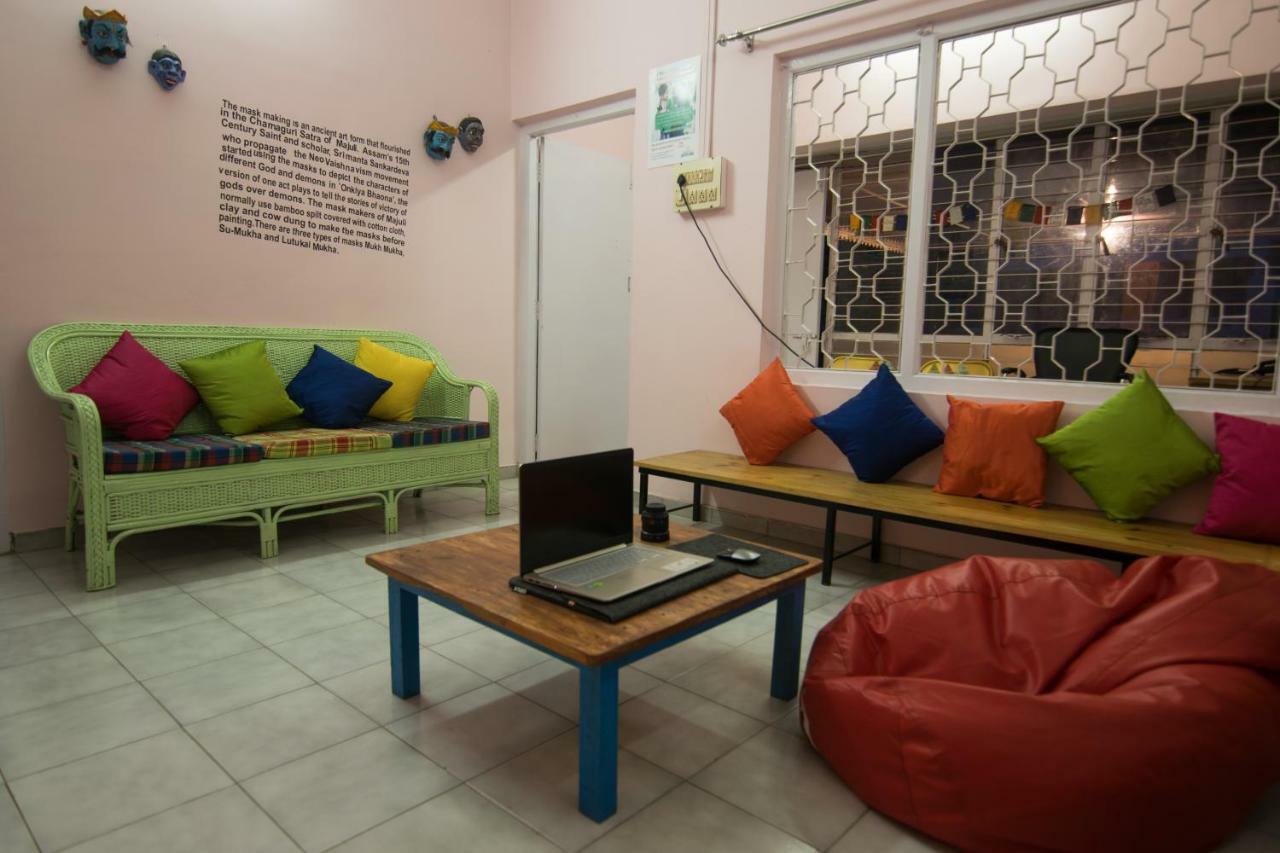 Gibbon Backpackers Hostel غاواهاتي المظهر الخارجي الصورة