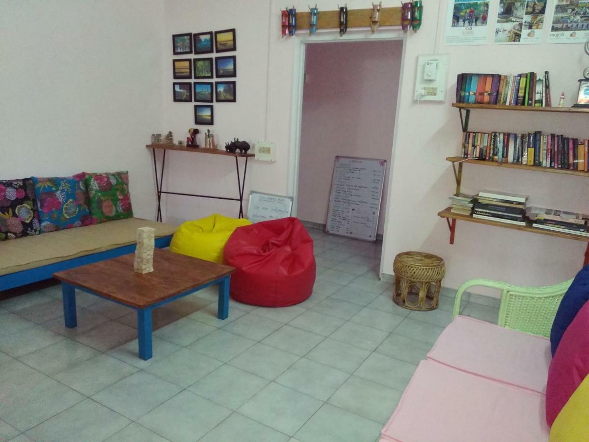 Gibbon Backpackers Hostel غاواهاتي المظهر الخارجي الصورة