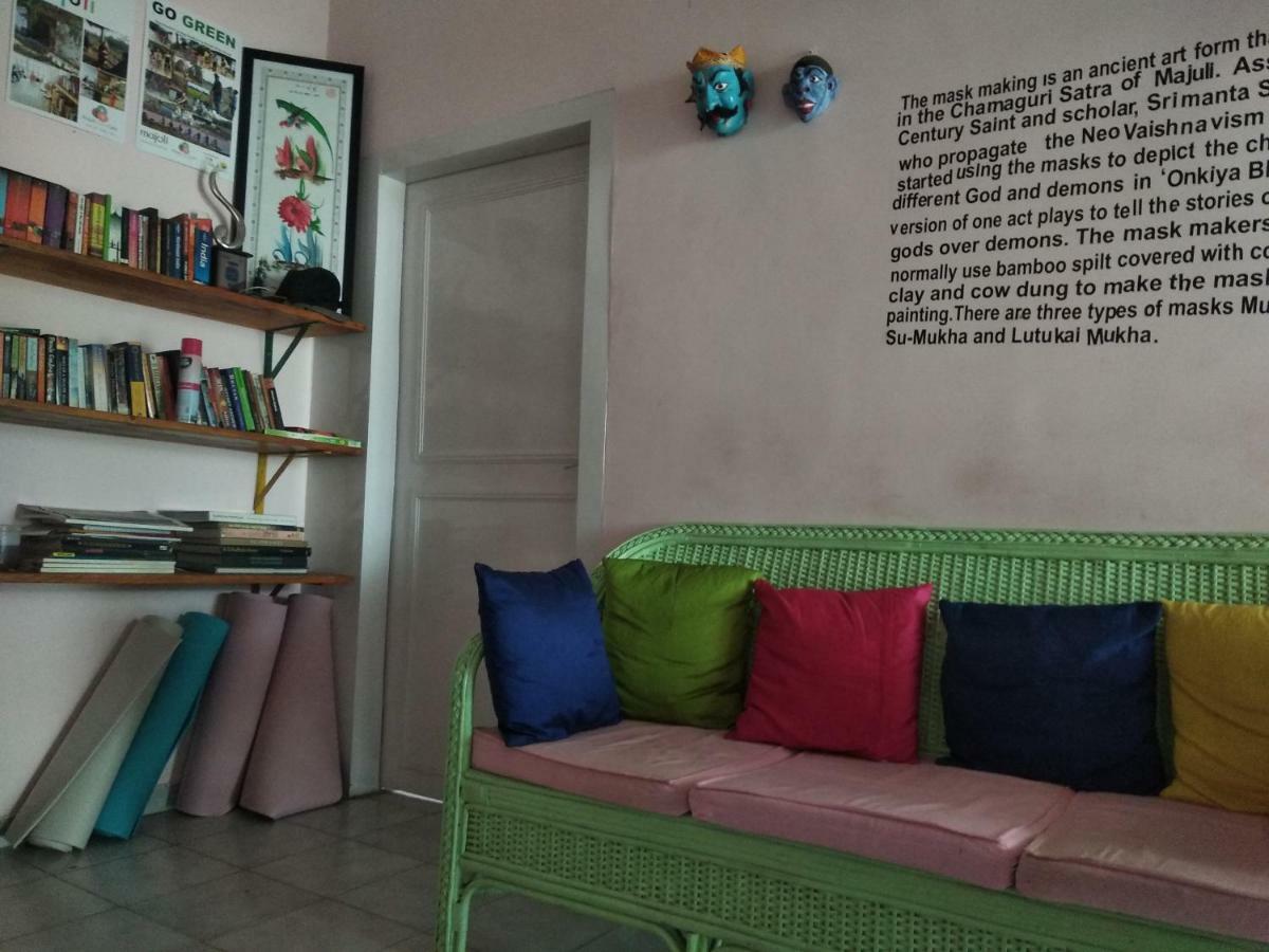 Gibbon Backpackers Hostel غاواهاتي المظهر الخارجي الصورة