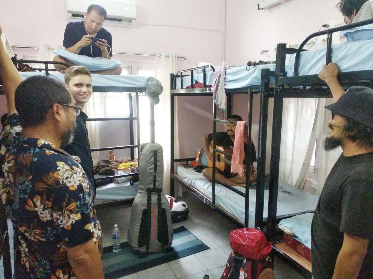 Gibbon Backpackers Hostel غاواهاتي المظهر الخارجي الصورة