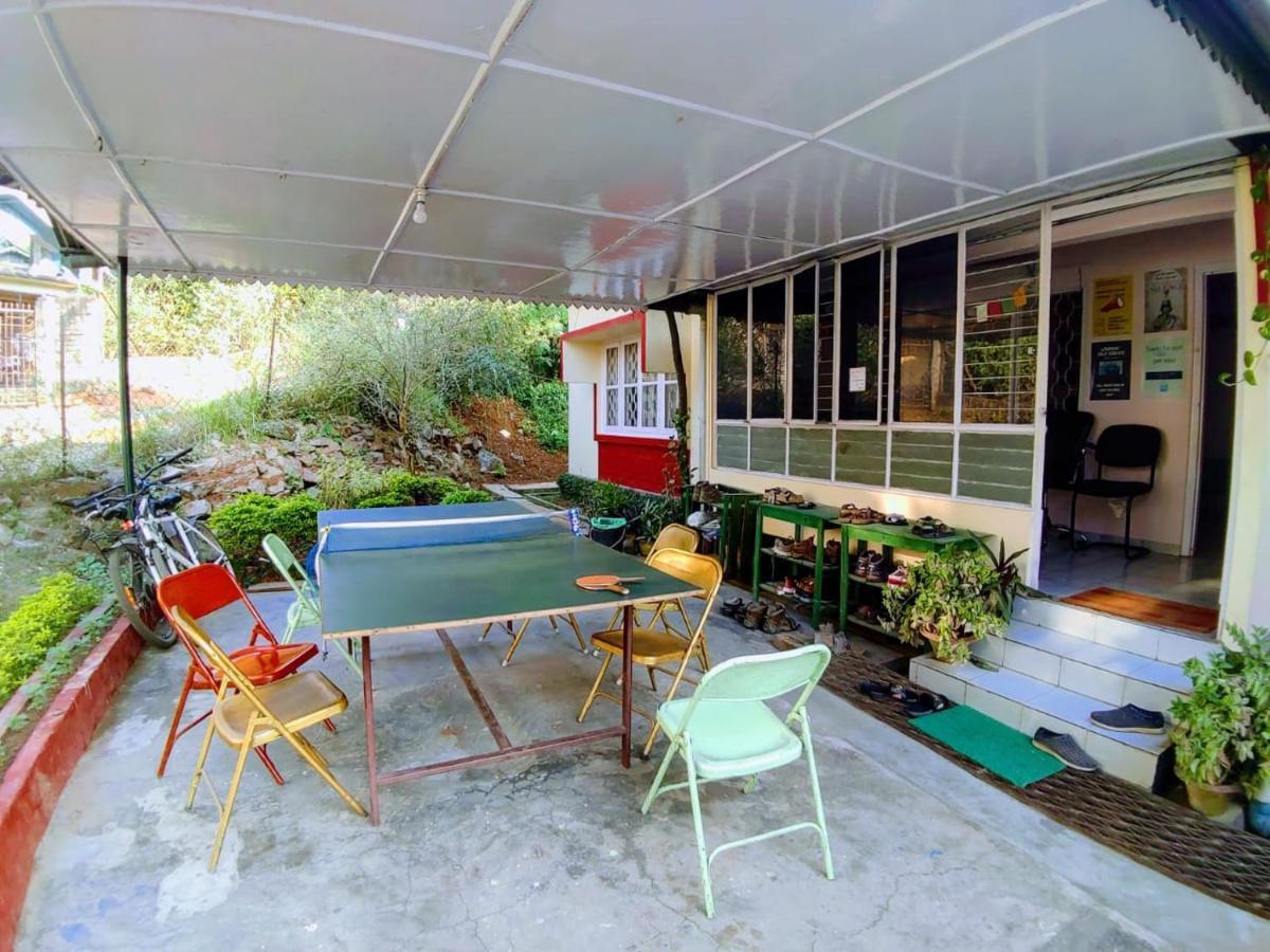 Gibbon Backpackers Hostel غاواهاتي المظهر الخارجي الصورة
