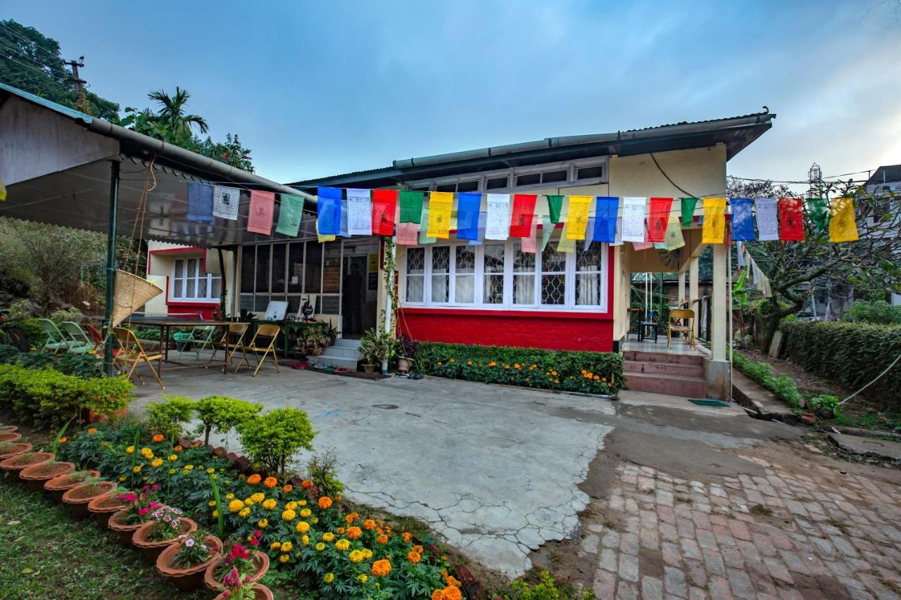 Gibbon Backpackers Hostel غاواهاتي المظهر الخارجي الصورة